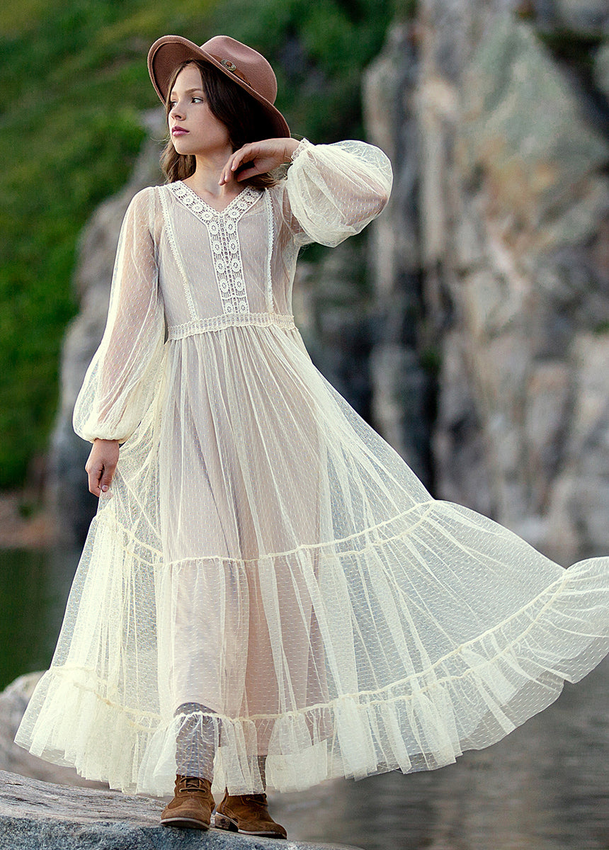 white flowy maxi dress